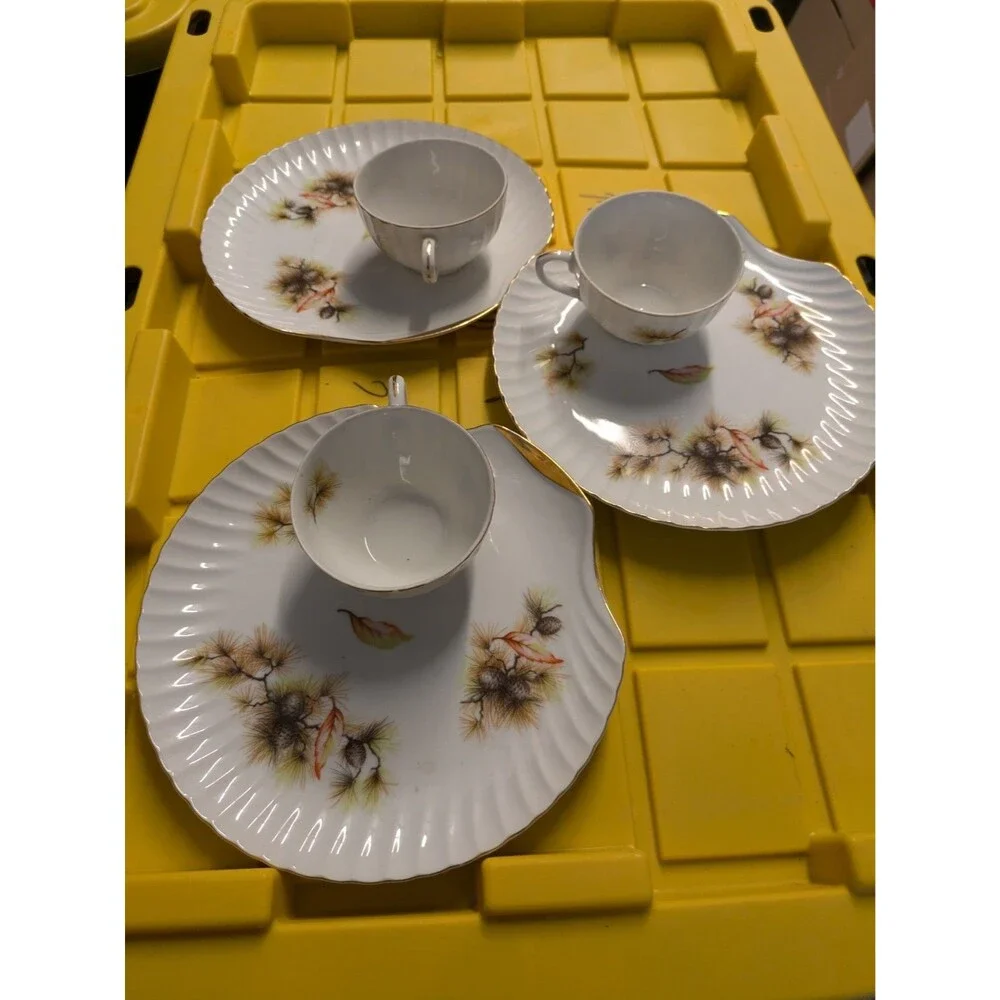 Vintage Japan Pine Needles And Cones, Shell Shaped Snack Plate &Tea Cup  3 Sets